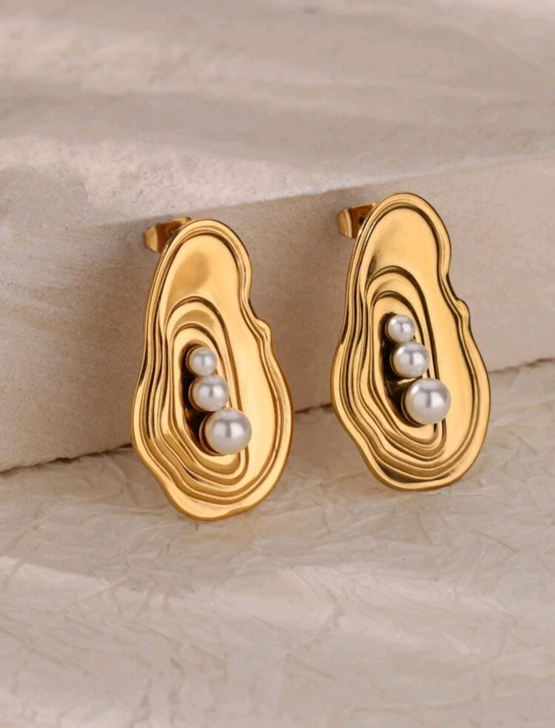 ARETES AURA