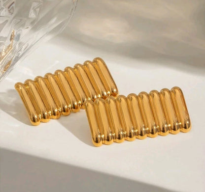 ARETES POLUX